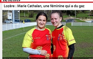 Après l'école de rugby de 5 à 16 ans au RCML, elle tente sa chance à l’ASBH de Béziers où elle occupe le poste de pilier droit ou gauche, démontrant sa polyvalence.