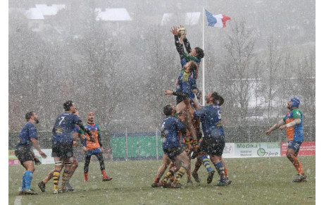 Snow RUGBY ? 